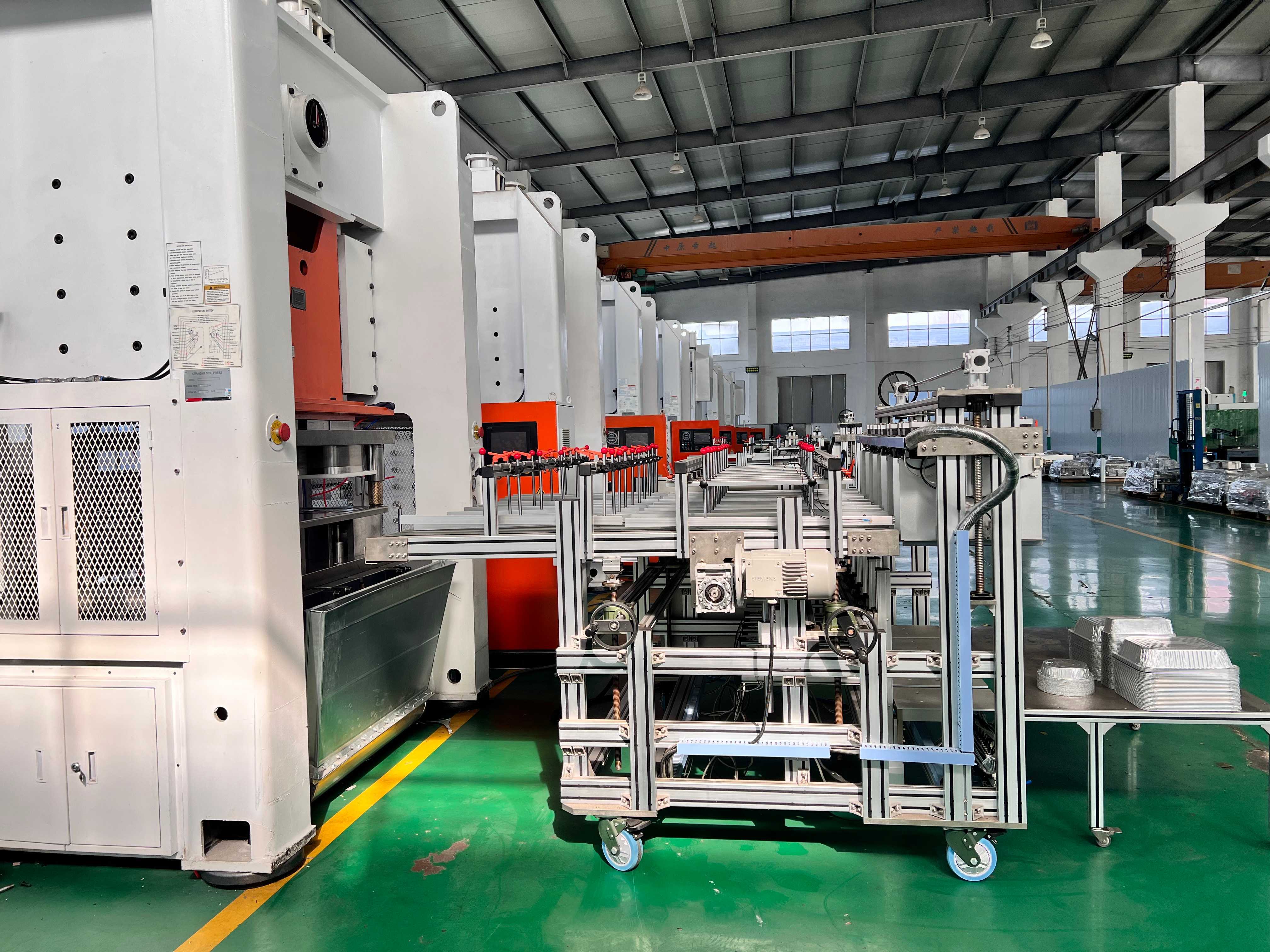 최신 회사 블로그 Common Problems in Foil Container Production (And How We Solve Them)