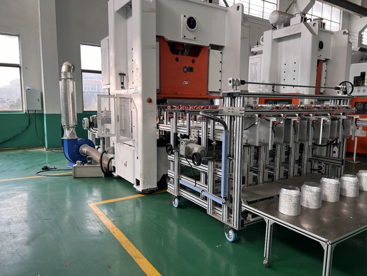 주문 ISO 4 캐비티 실버 Alufoil 컨테이너 만드는 기계 online manufacture
