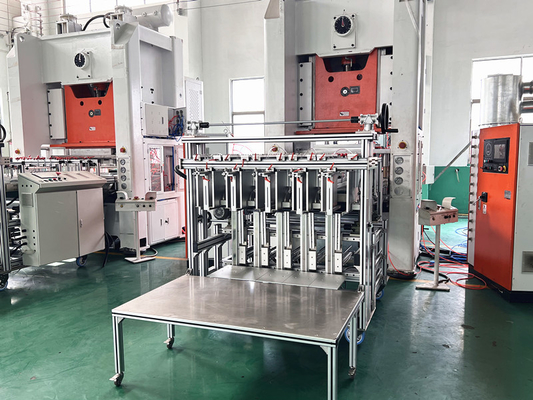 주문 기계 은박 컨테이너 기계를 만드는 12000 pcs/H 26KW 알루미늄 컨테이너 online manufacture