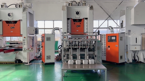 주문 1 - 5 구멍 용량 알루미늄 엽 컨테이너 기계 PLC 시스템으로 제어 online manufacture