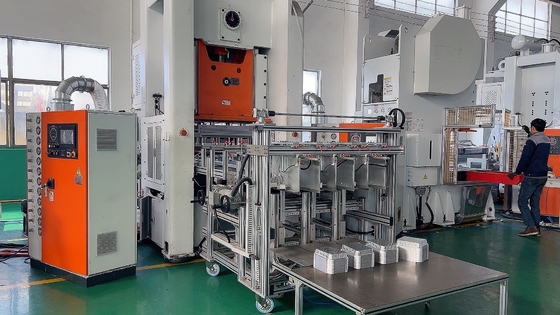 주문 12000PCS / 시간 Pneumatic 알루미늄 엽 식품 용기 만드는 기계 H 타입 PLC 제어 online manufacture