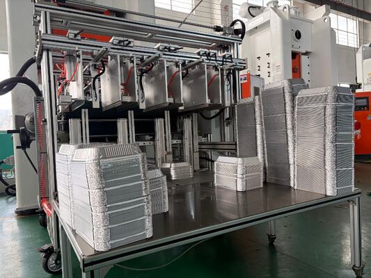 주문 LK-T80 자동 3003 합금 일회용 450ml 알루미늄 테이크 아웃 용기 제조 기계 online manufacture