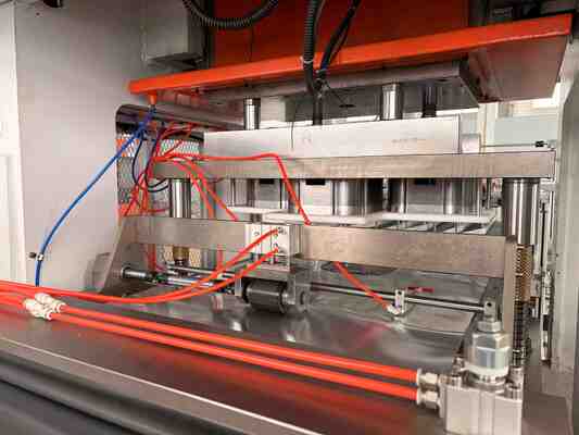 LK-T80 사각 알루미늄 호일 용기 주름 벽 일회용 식품 용기 기계